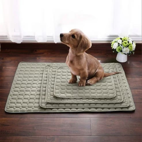 Non-Toxic Self-Cooling Pet Mat