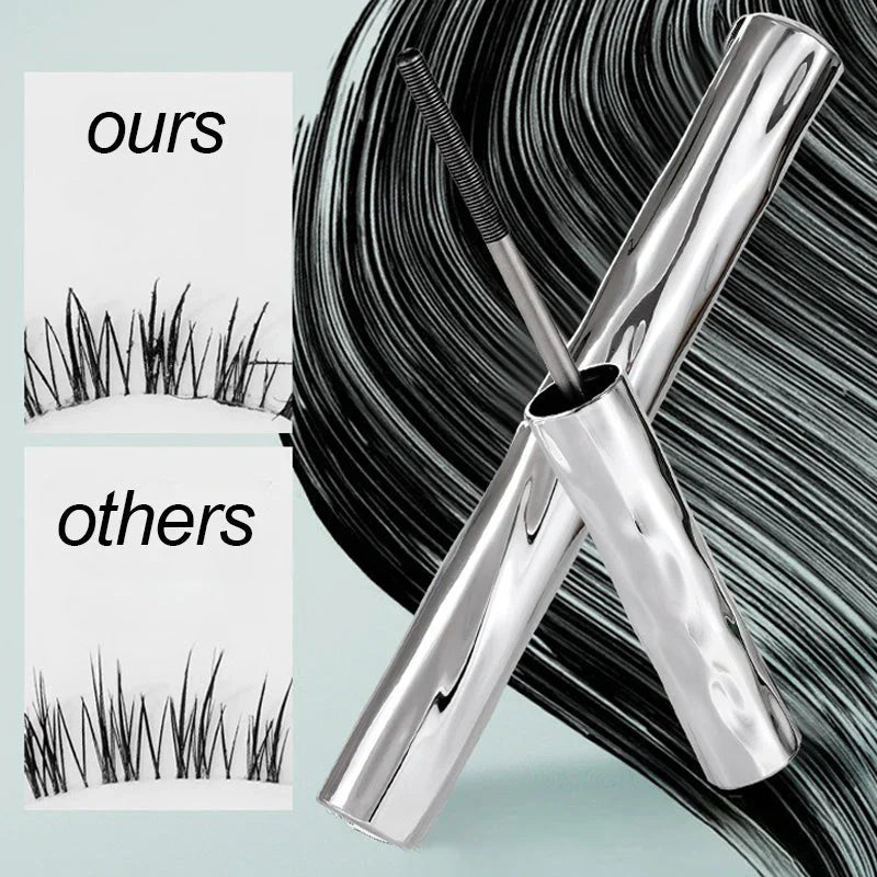 Long-Lasting Curl and Definition Mascara